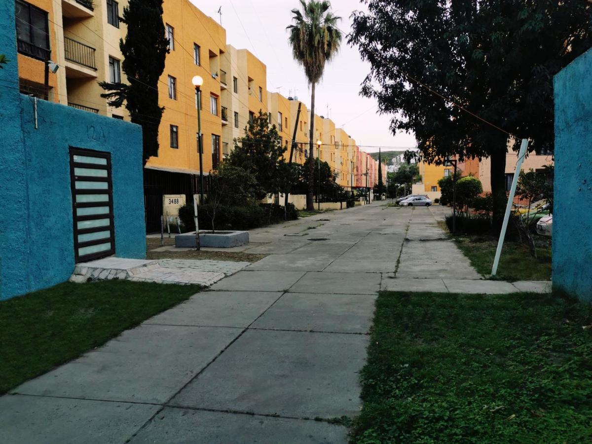 ¡Confortable Y Privado! - Ubicado En Av. Principal 과달라하라 외부 사진