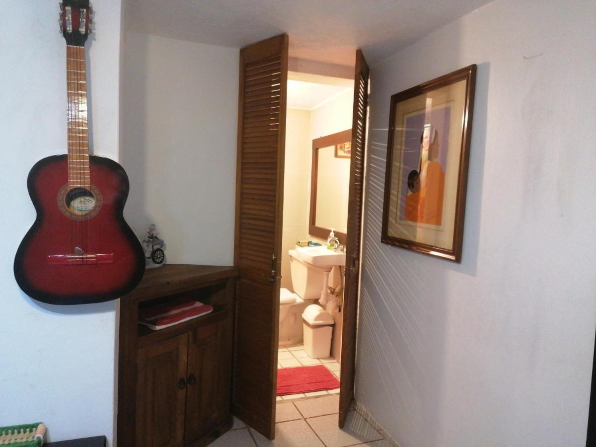 ¡Confortable Y Privado! - Ubicado En Av. Principal 과달라하라 외부 사진