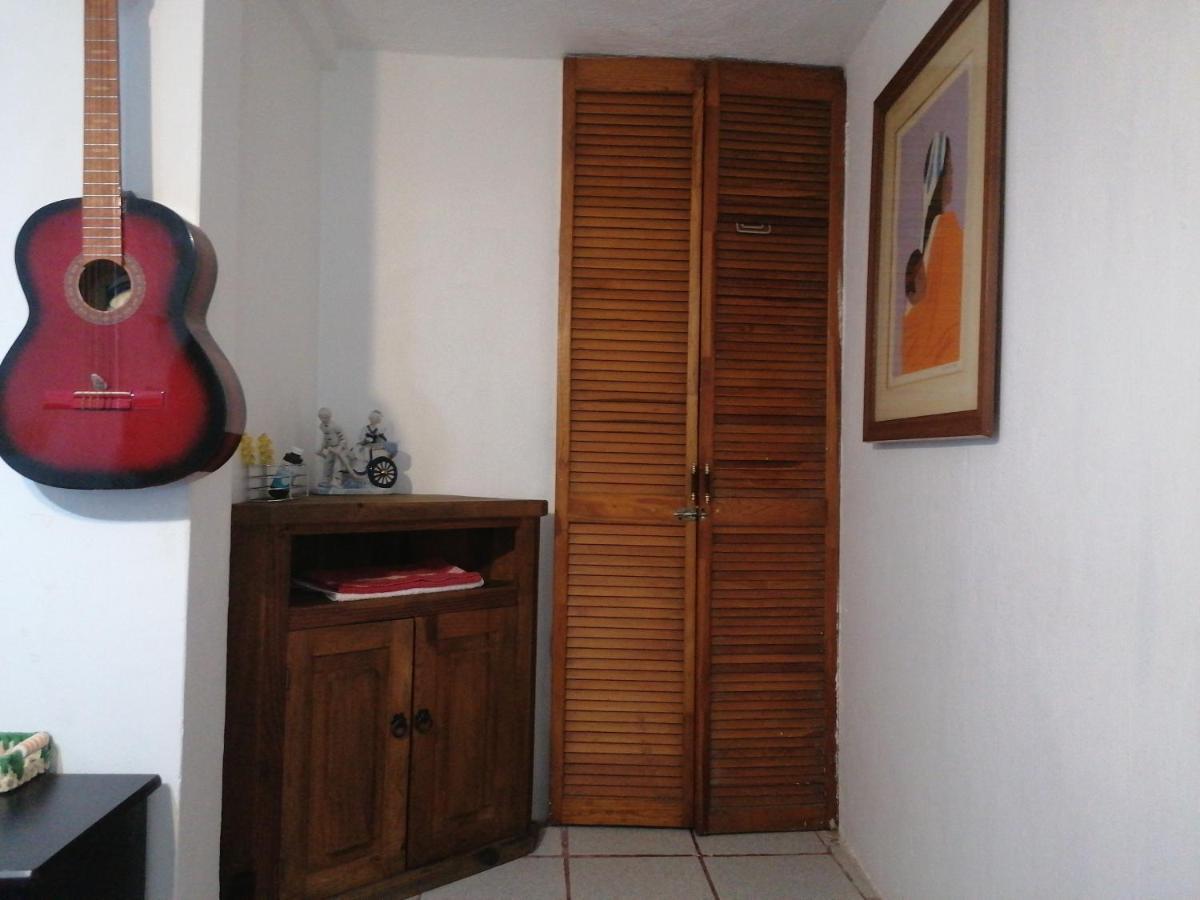 ¡Confortable Y Privado! - Ubicado En Av. Principal 과달라하라 외부 사진