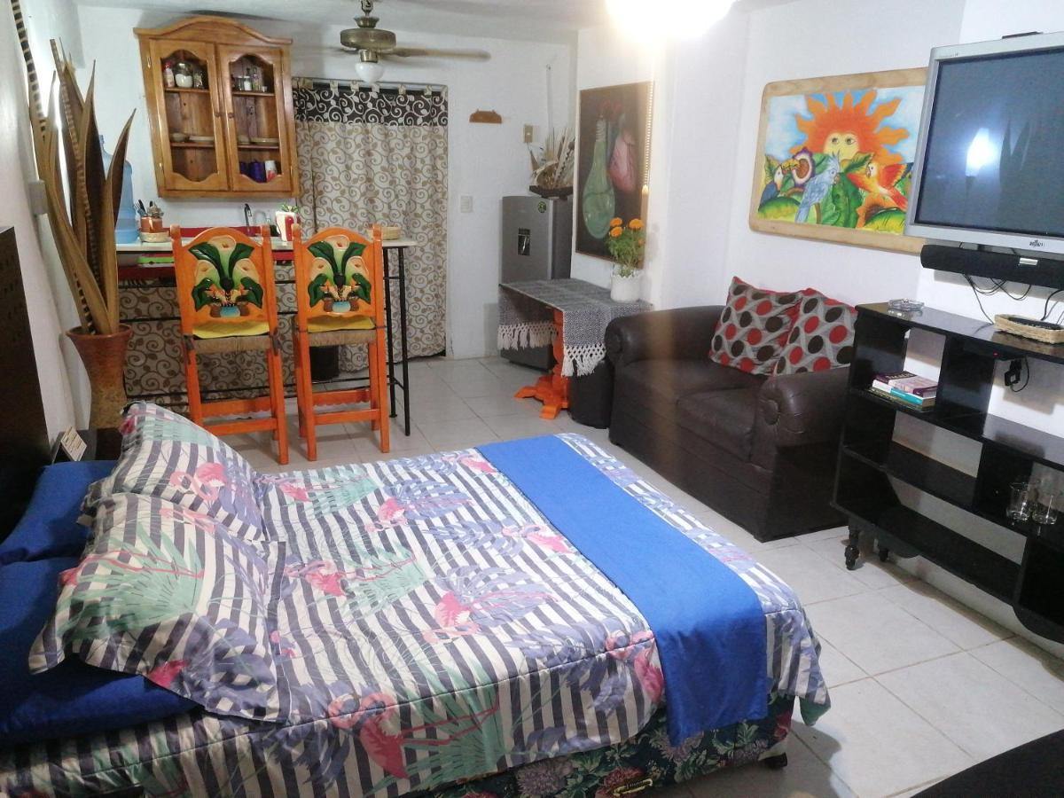 ¡Confortable Y Privado! - Ubicado En Av. Principal 과달라하라 외부 사진